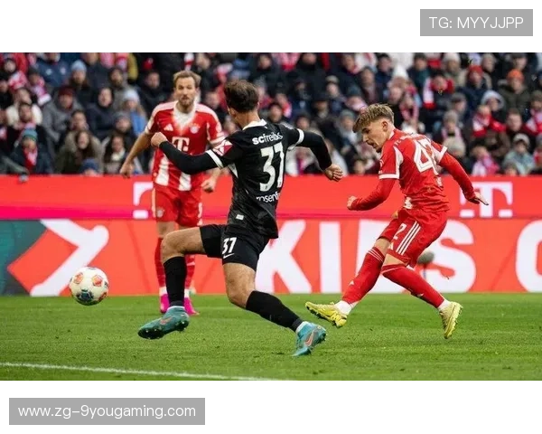 拜仁瞄准哈兰德式力量箭：新时代锋线的终极追求